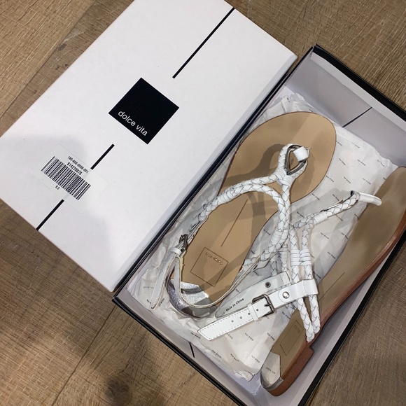 DOLCE VITA DIXIN WHITE LEATHER SANDALS - Picture 3 of 6